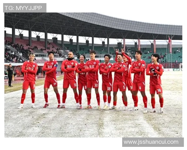 重庆足球明星盘点他们在绿茵场上的辉煌成就与影响力